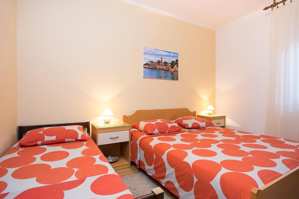 Apartments Kraljic คิร์ก ภายนอก รูปภาพ