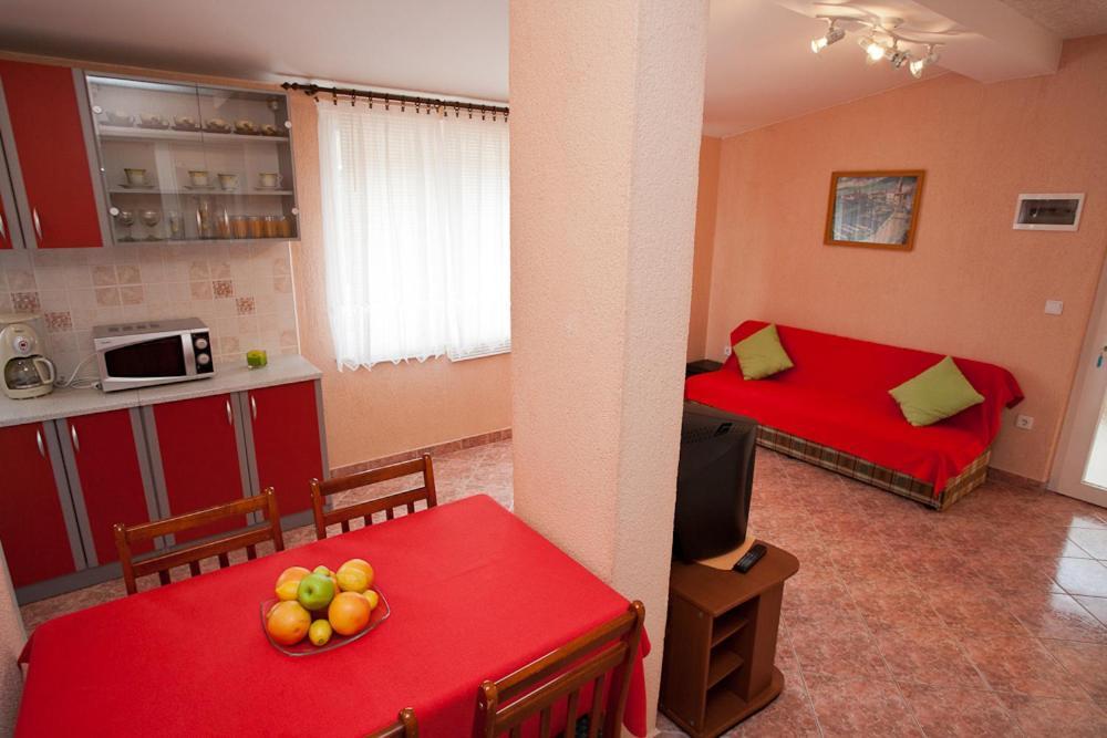 Apartments Kraljic คิร์ก ภายนอก รูปภาพ