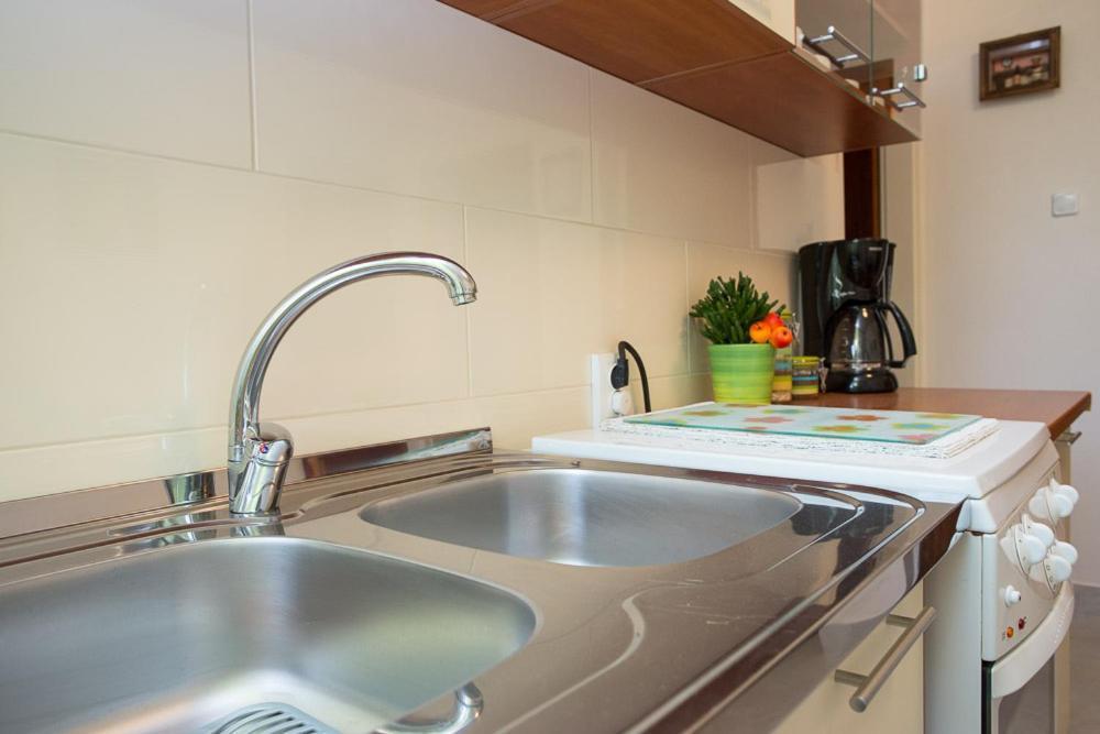 Apartments Kraljic คิร์ก ภายนอก รูปภาพ