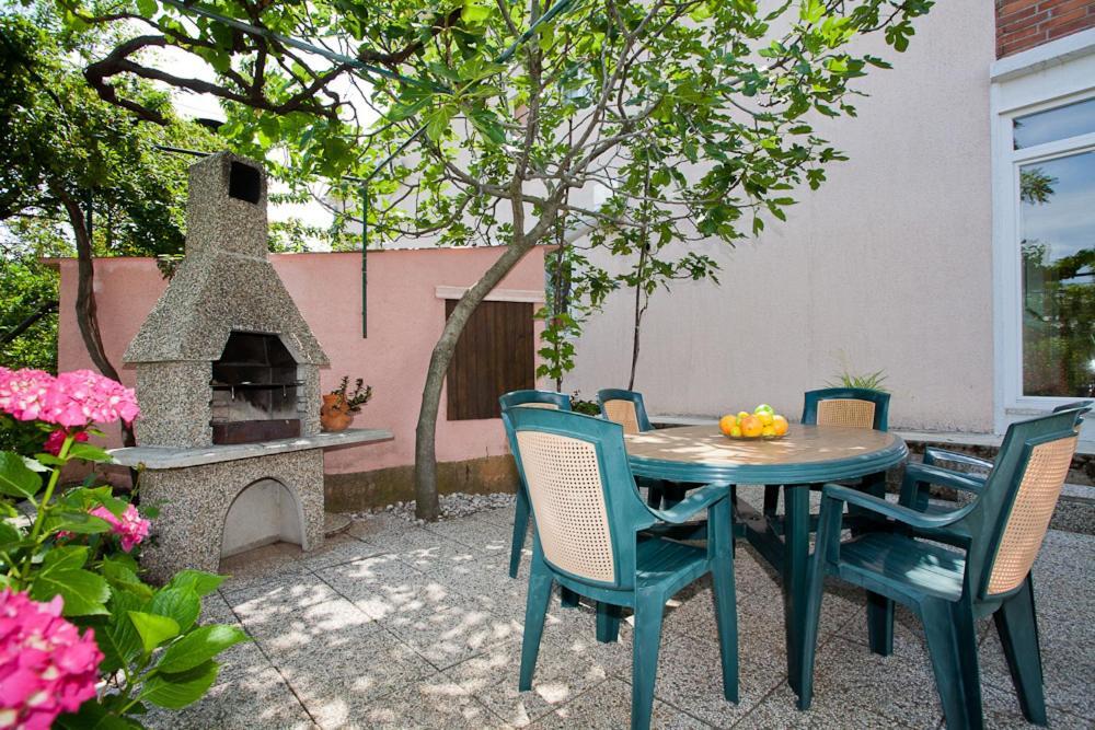 Apartments Kraljic คิร์ก ภายนอก รูปภาพ