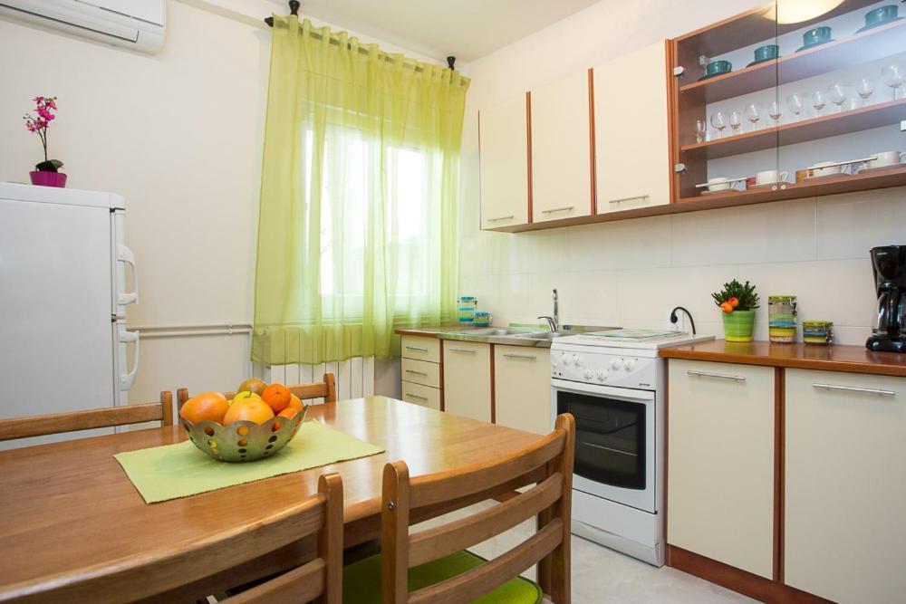 Apartments Kraljic คิร์ก ภายนอก รูปภาพ